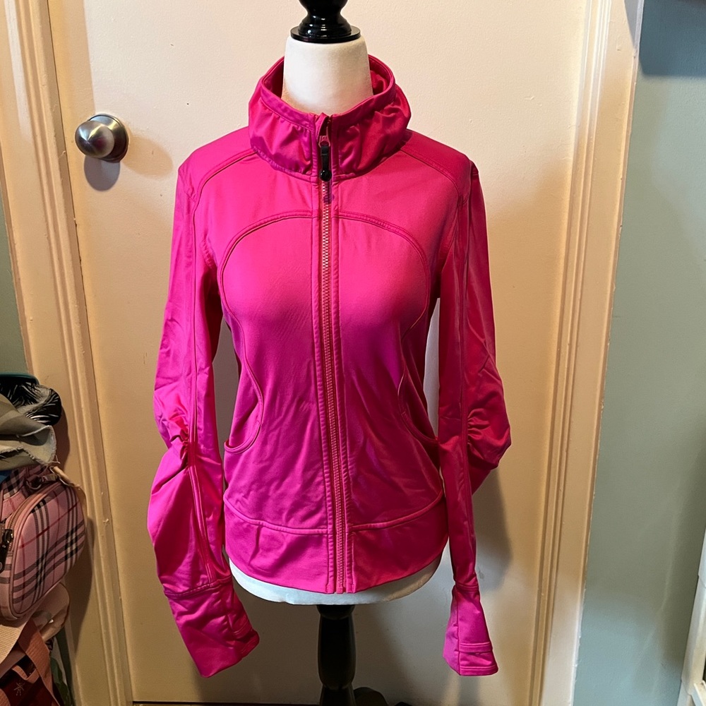 LULULEMON HOT PINK RUCHED SLEEVE JACKET